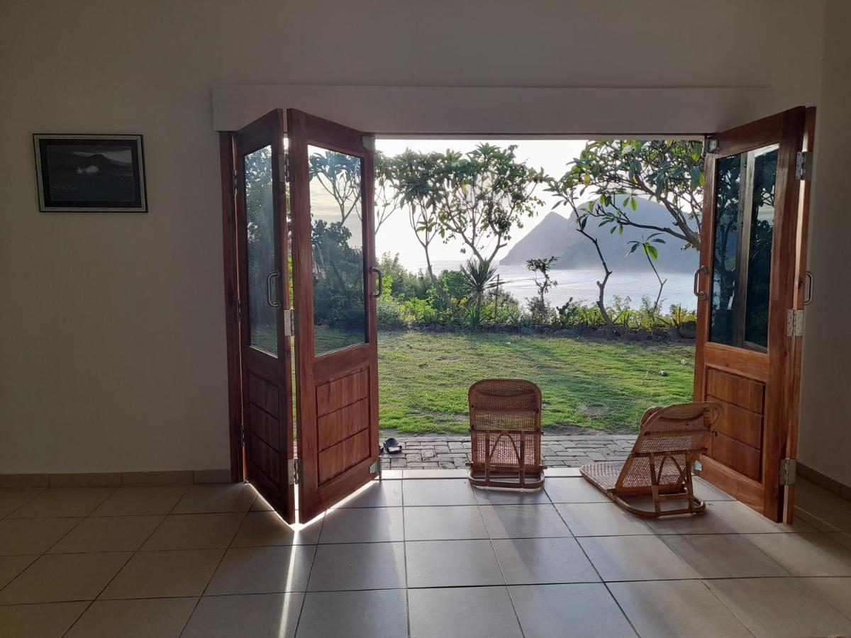 Merdeka House Maluk Exteriér fotografie