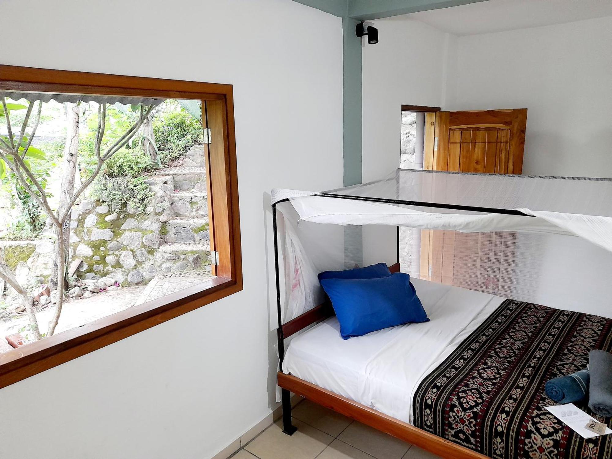 Merdeka House Maluk Pokoj fotografie